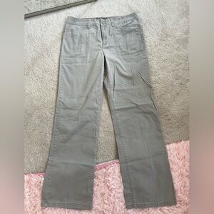 Gloria Vanderbilt Khakis